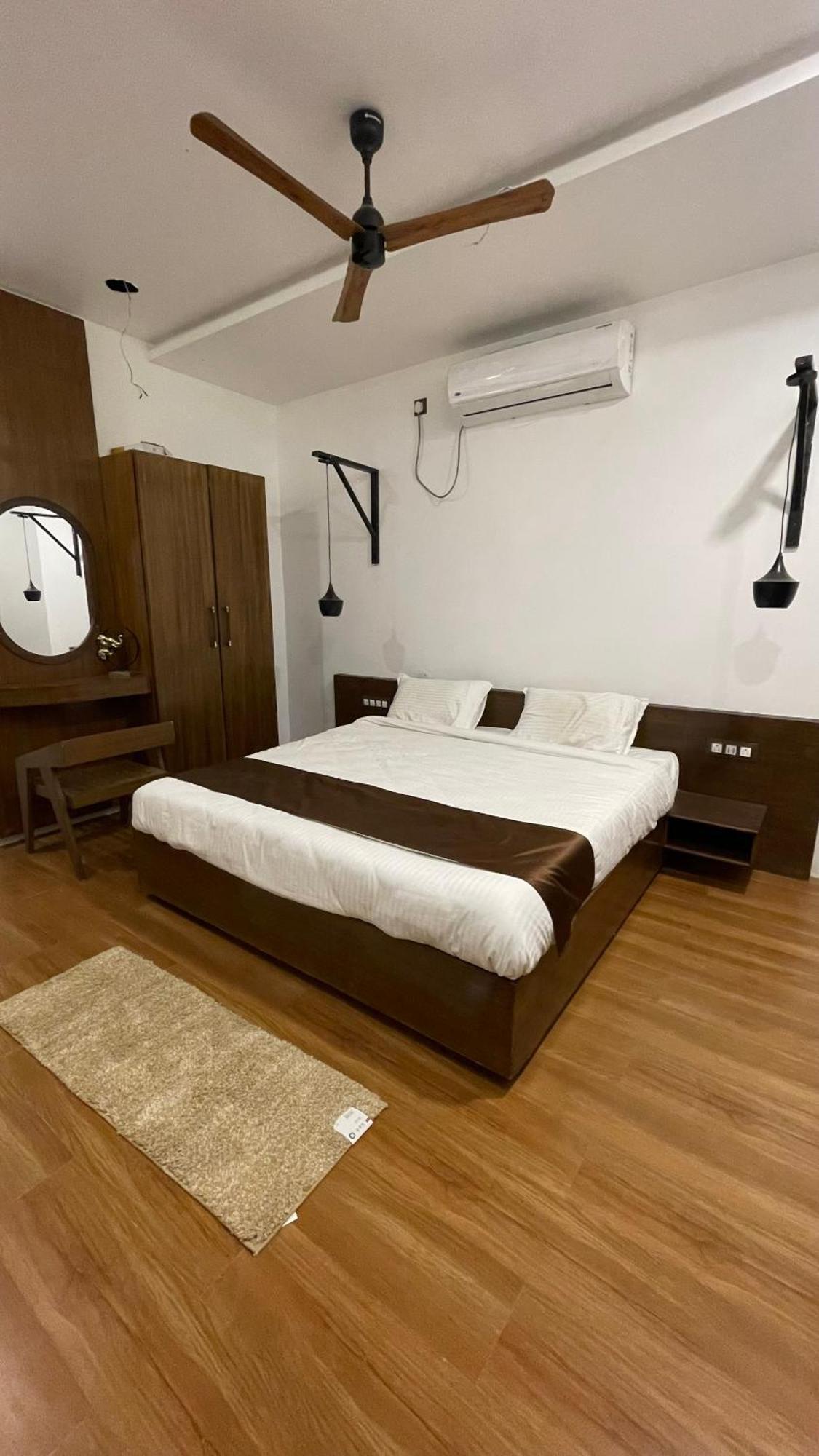 Hotel Rustic Vogue Shamirpet Exteriér fotografie